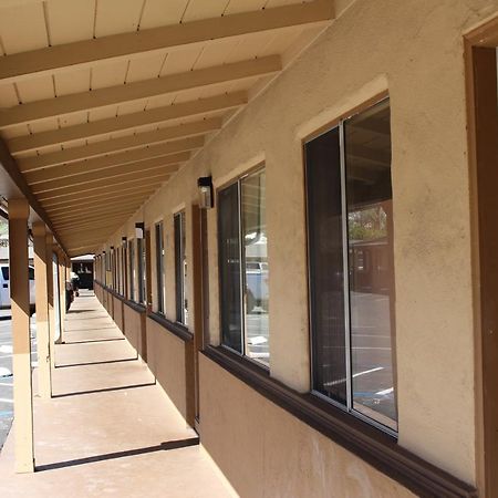 Sun Valley Inn Pleasant Hill Exterior foto